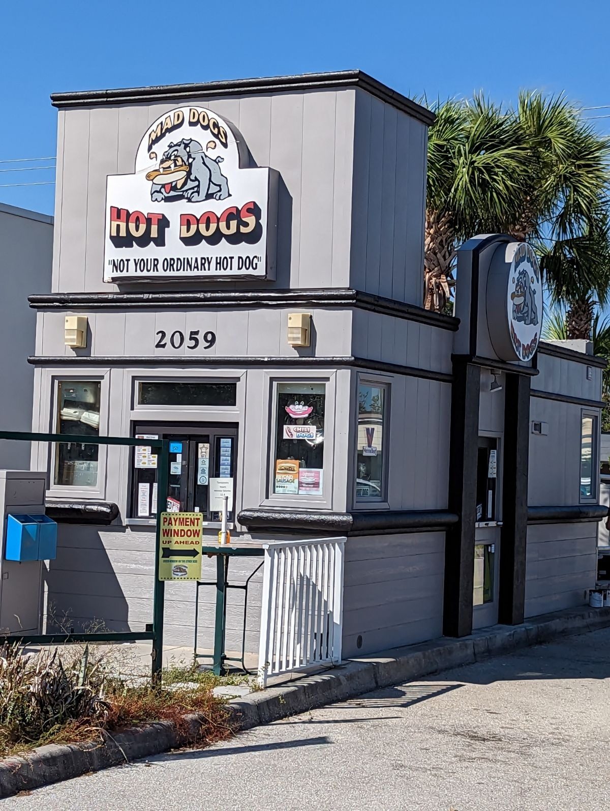 Welcome to Mad Dogs Hot Dogs